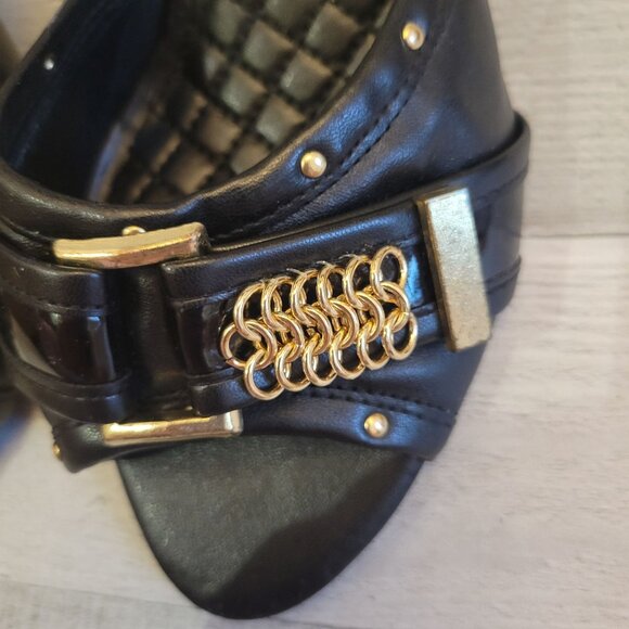 Black Quilted High Heel Sandals With Gold Chain Decoration & Studs Size 8 - Picture 3 of 7